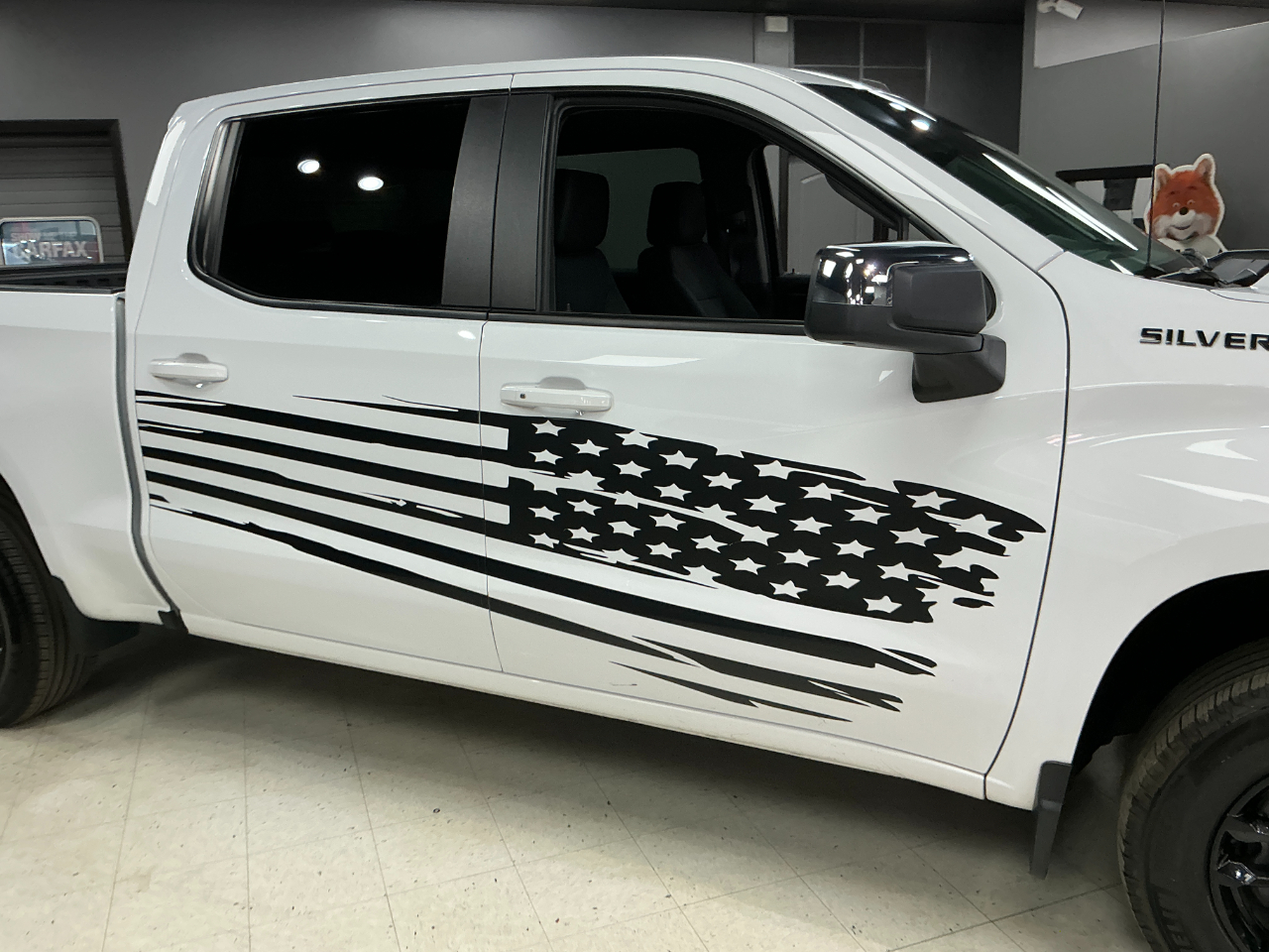 Chevrolet Silverado 1500 4WD Crew Cab 147" LT w/1LT 2023