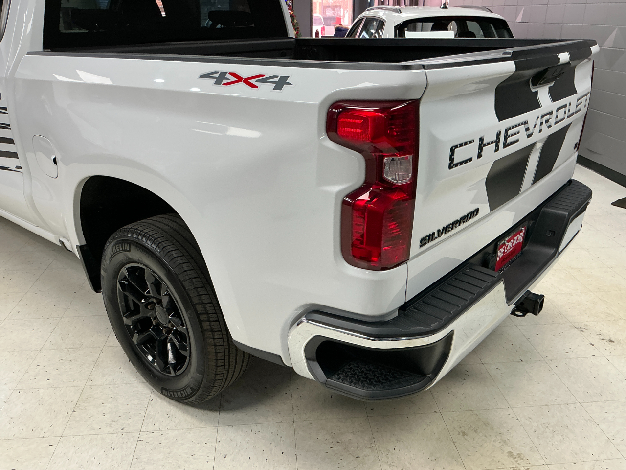 Chevrolet Silverado 1500 4WD Crew Cab 147" LT w/1LT 2023