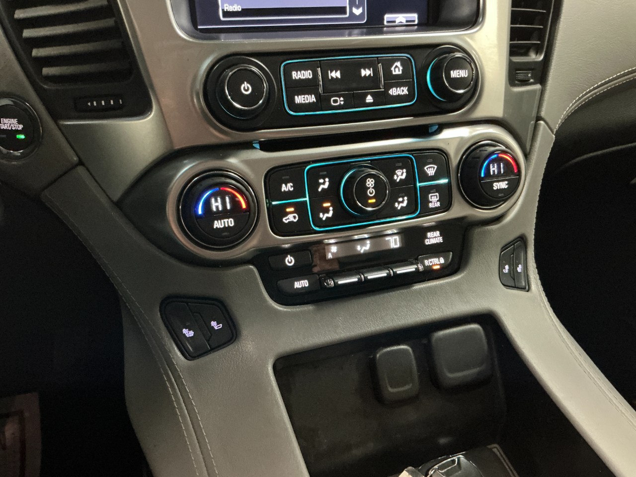 Chevrolet Tahoe 4WD 4dr LT 2015