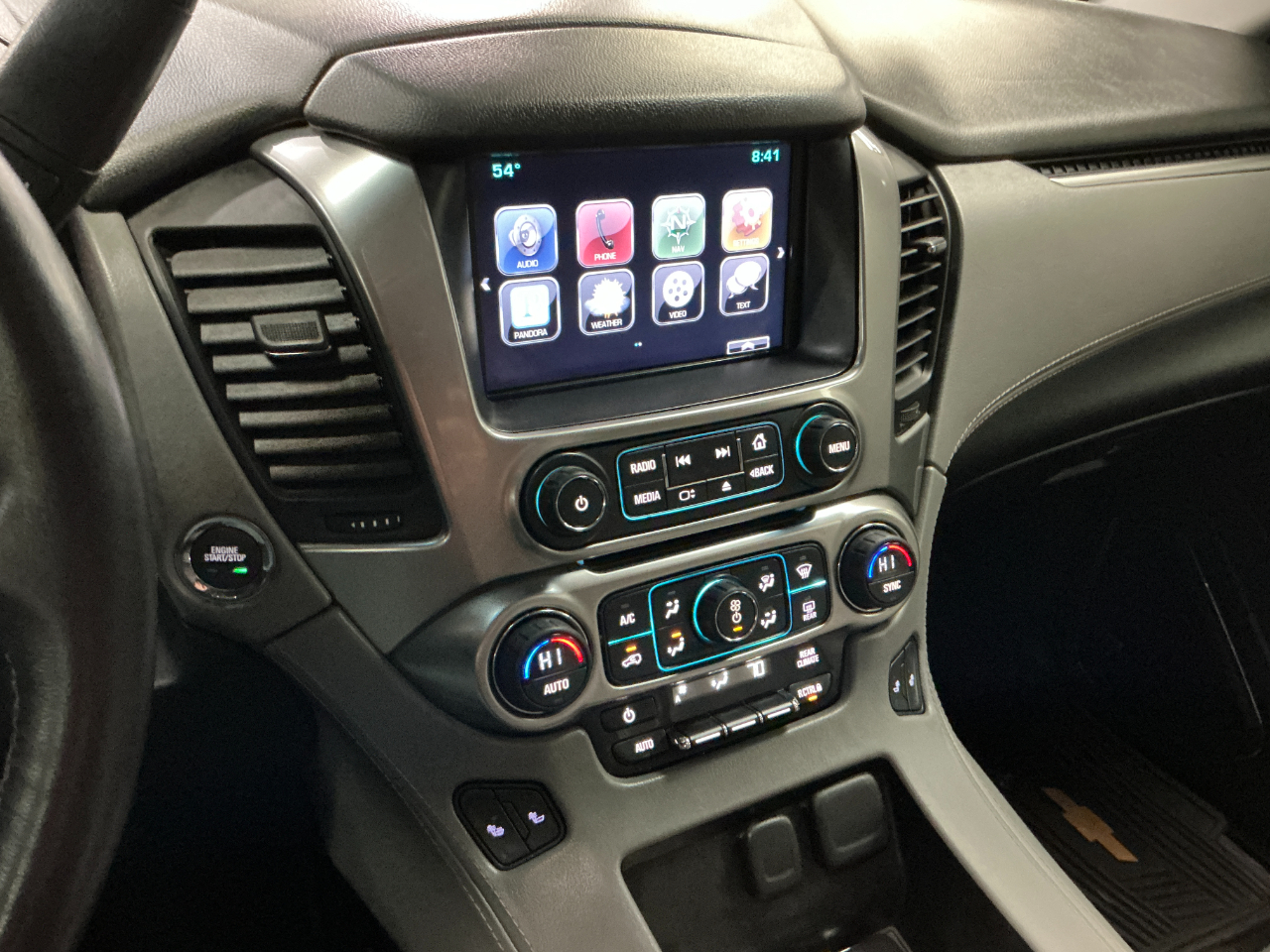 Chevrolet Tahoe 4WD 4dr LT 2015