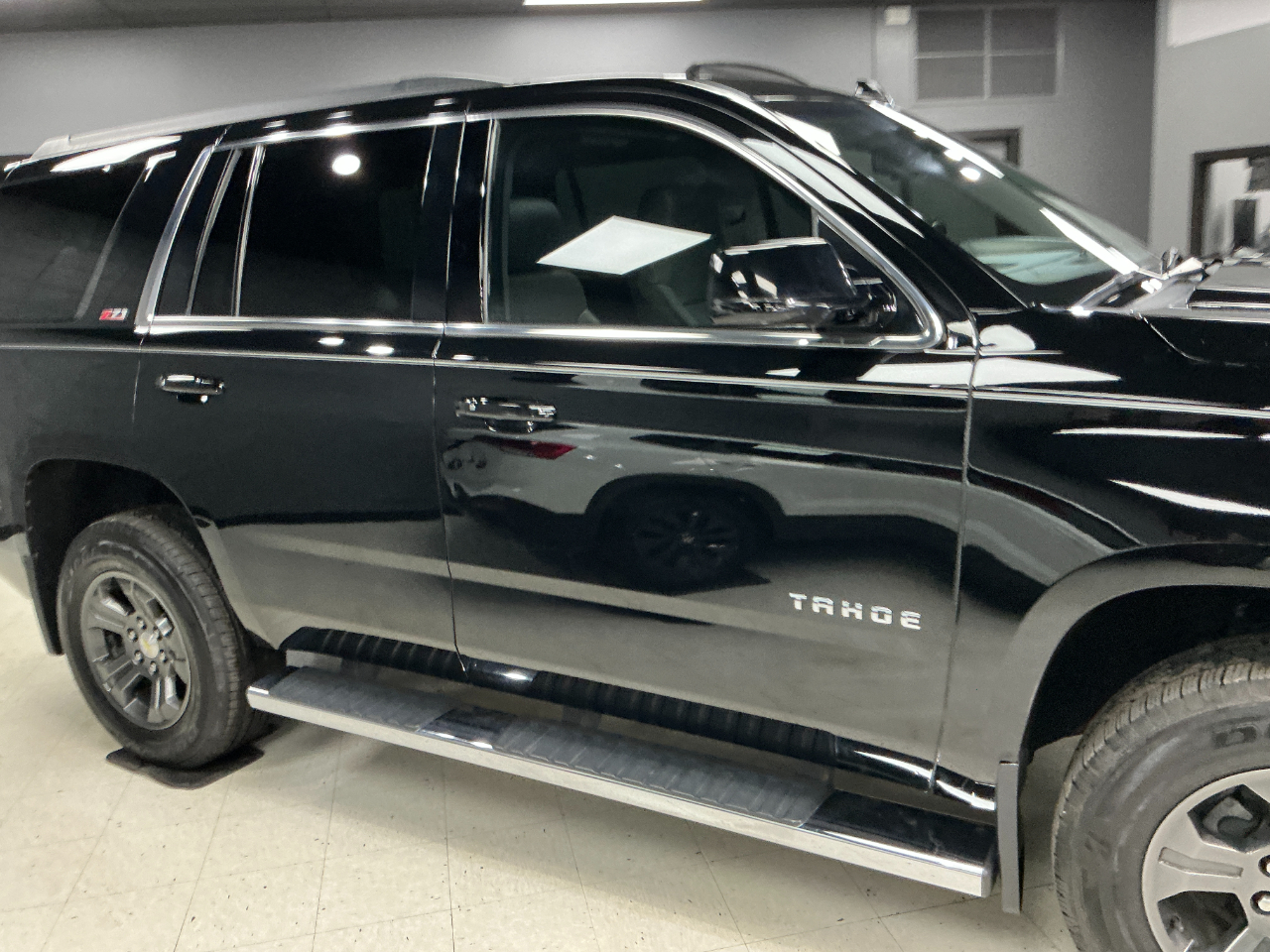 Chevrolet Tahoe 4WD 4dr LT 2015