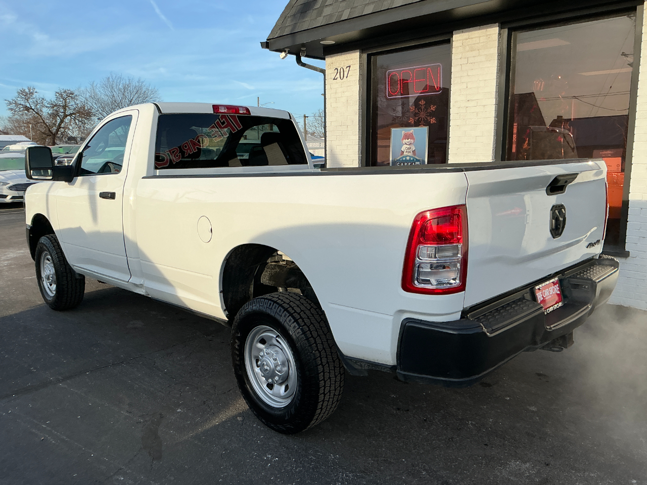 RAM 2500 Tradesman 4x4 Reg Cab 8' Box 2024