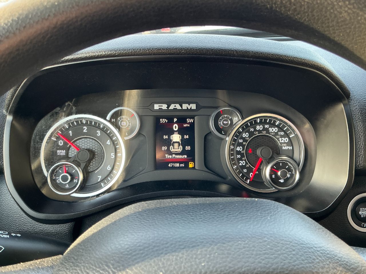 RAM 2500 Tradesman 4x4 Reg Cab 8' Box 2024