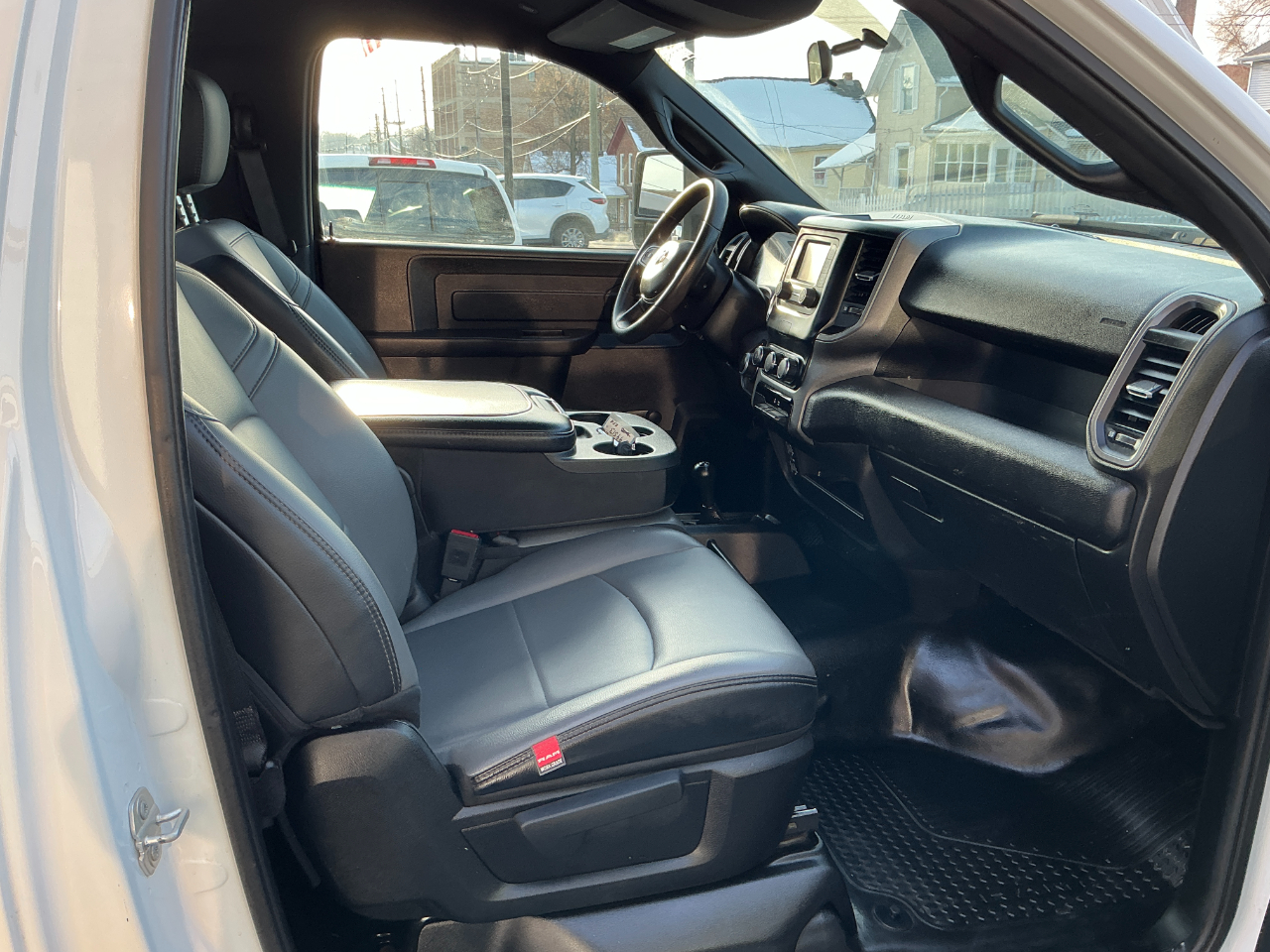 RAM 2500 Tradesman 4x4 Reg Cab 8' Box 2024