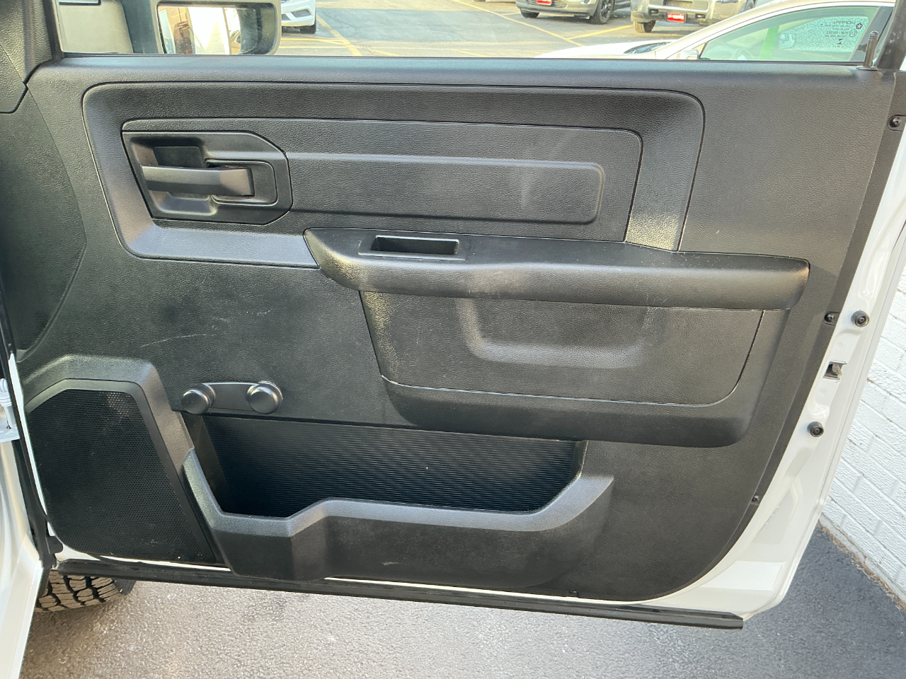 RAM 2500 Tradesman 4x4 Reg Cab 8' Box 2024