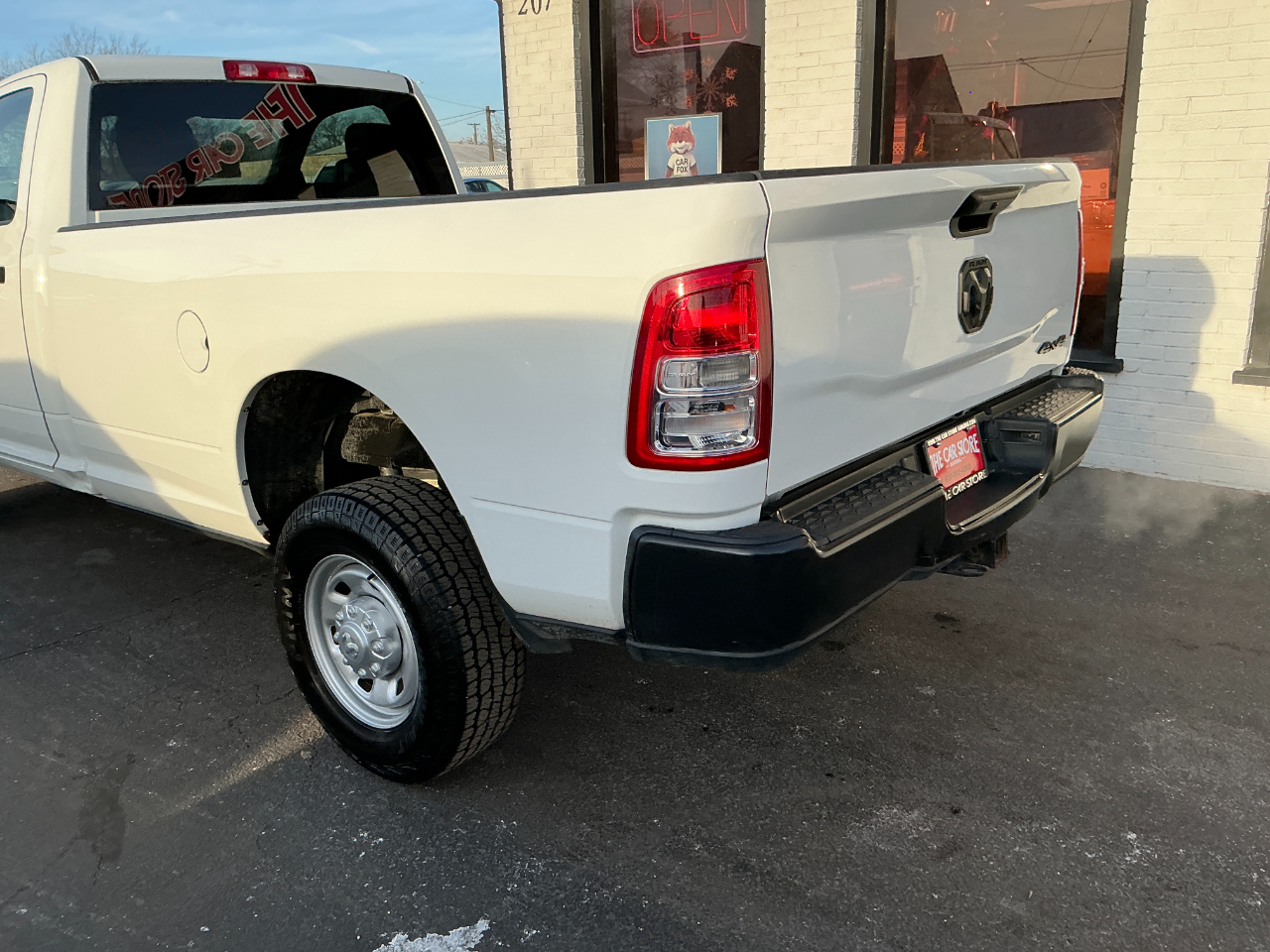RAM 2500 Tradesman 4x4 Reg Cab 8' Box 2024
