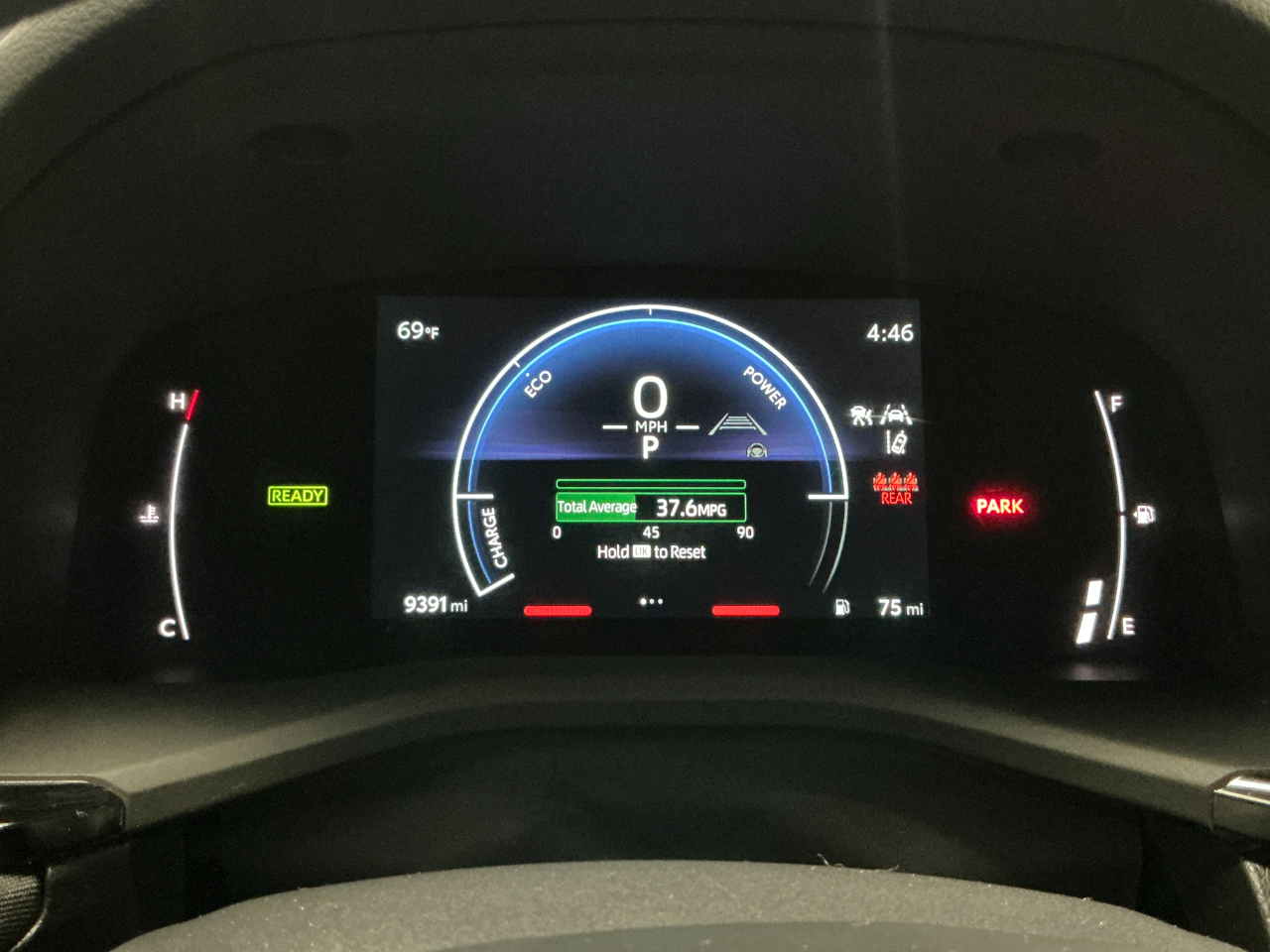 Toyota Camry LE (Natl) 2025