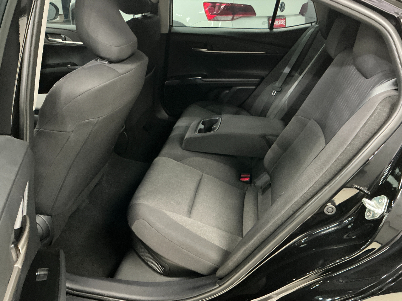 Toyota Camry LE (Natl) 2025