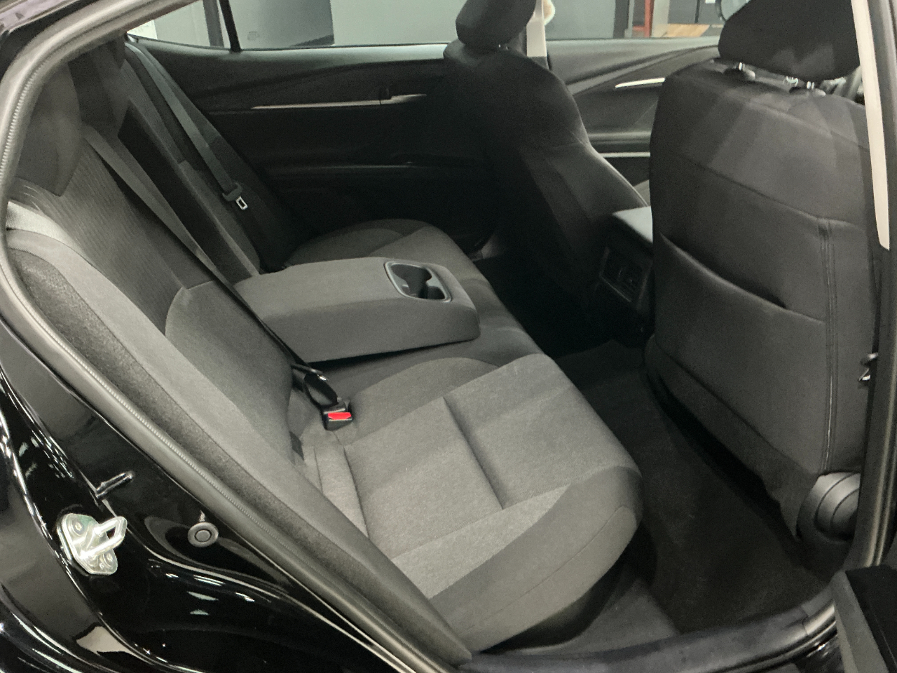 Toyota Camry LE (Natl) 2025