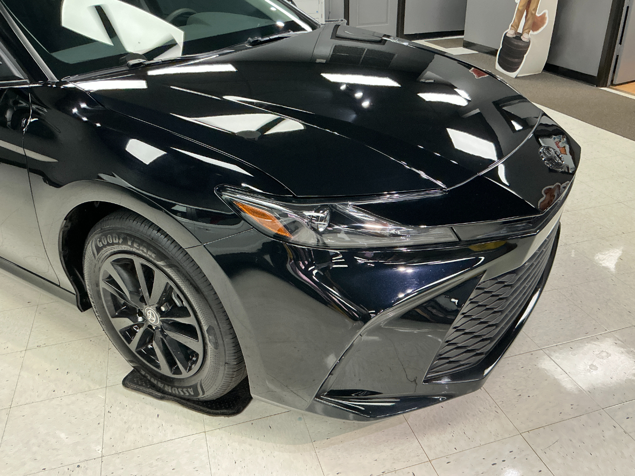 Toyota Camry LE (Natl) 2025