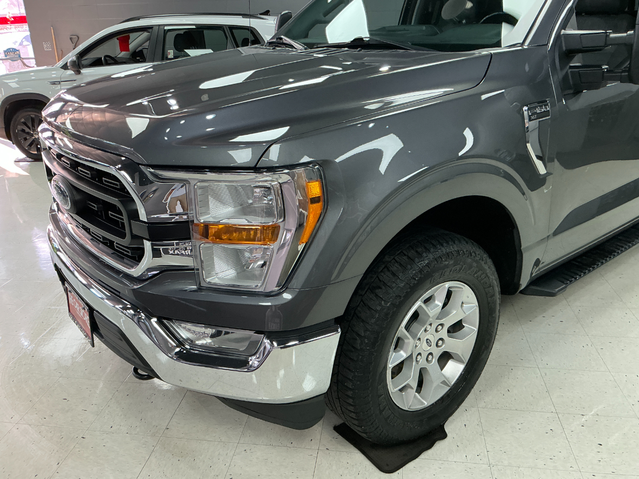 Ford F-150 XLT 4WD SuperCrew 5.5' Box 2021