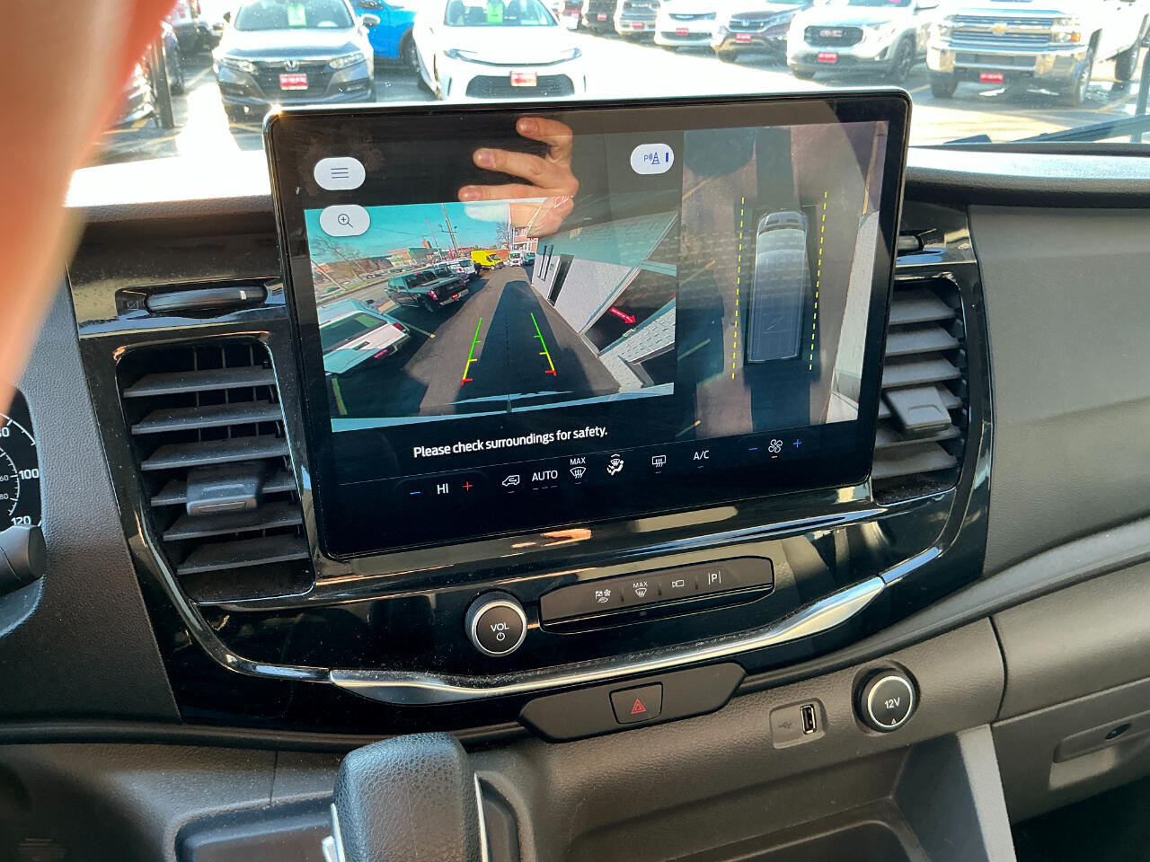 Ford Transit Passenger Wagon T-350 148" Med Roof XLT RWD 2023