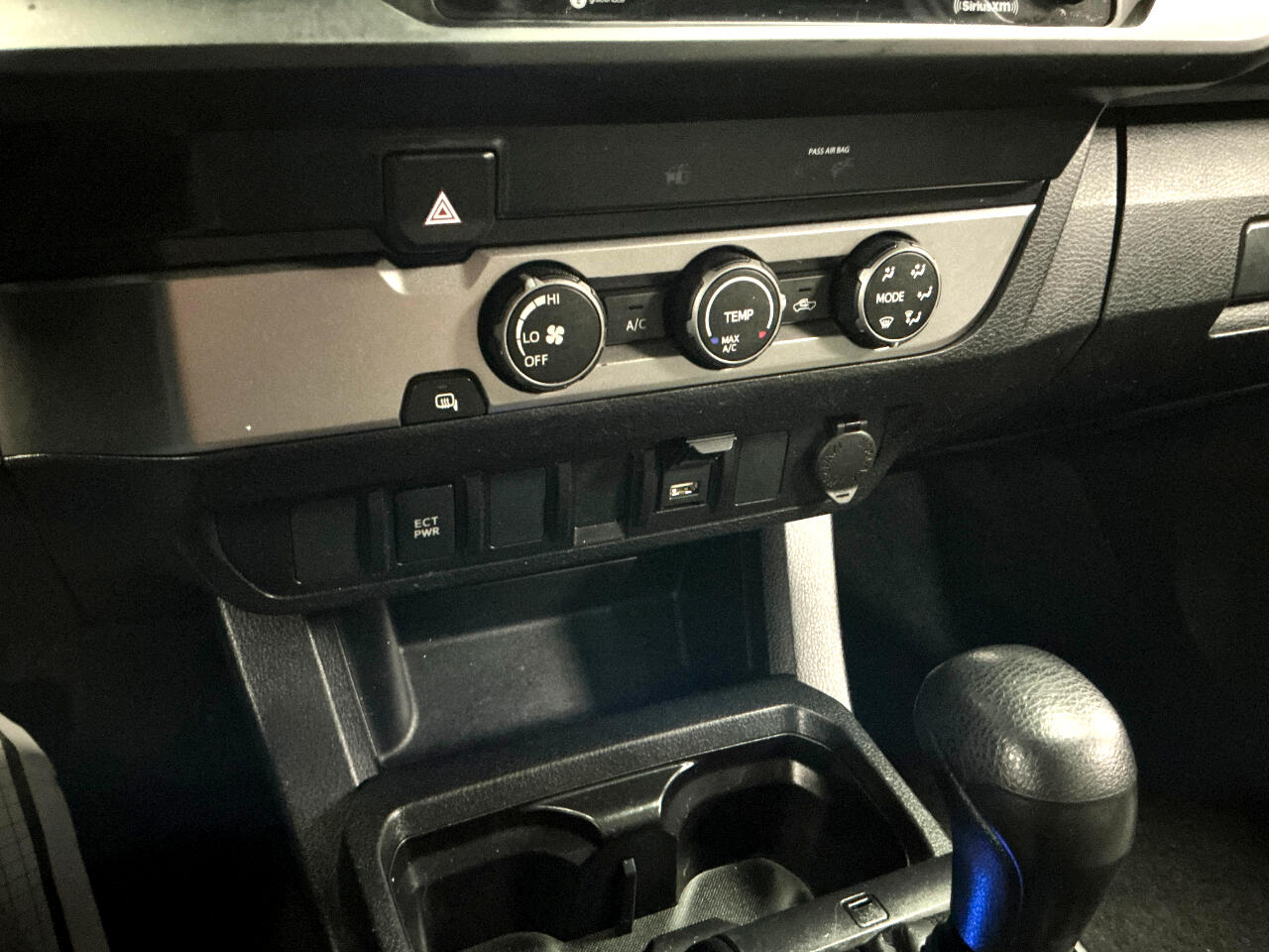 Toyota Tacoma 2WD SR Access Cab 6' Bed I4 AT (Natl) 2021