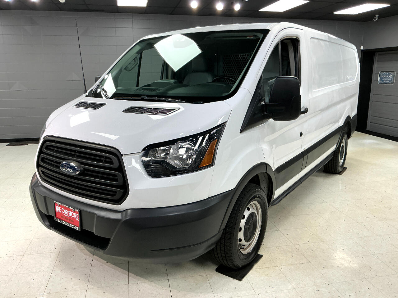 Ford Transit Van T-250 130" Low Rf 9000 GVWR Swing-Out RH Dr 2019