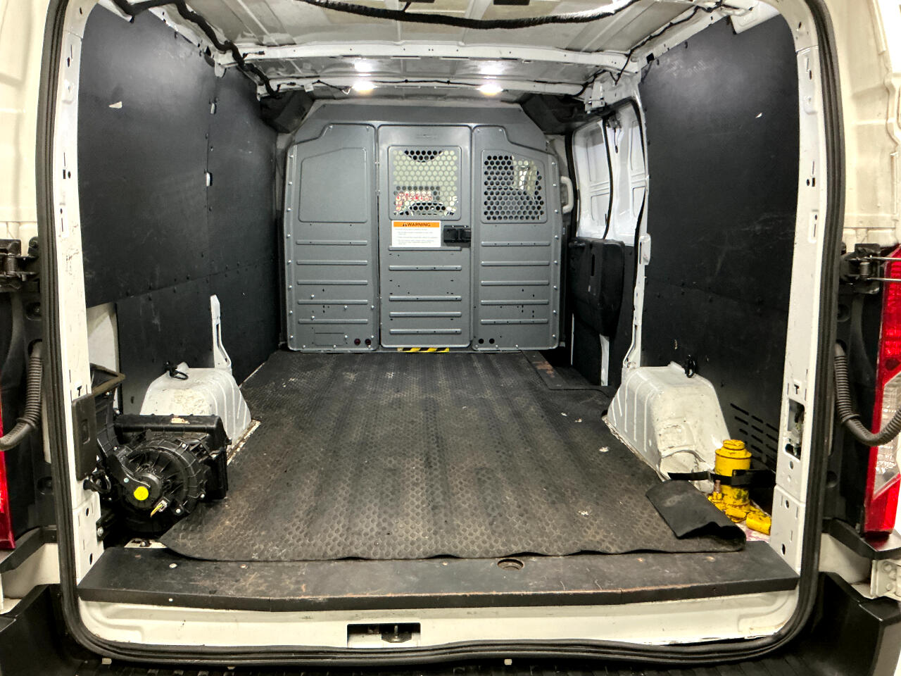 Ford Transit Van T-250 130" Low Rf 9000 GVWR Swing-Out RH Dr 2019