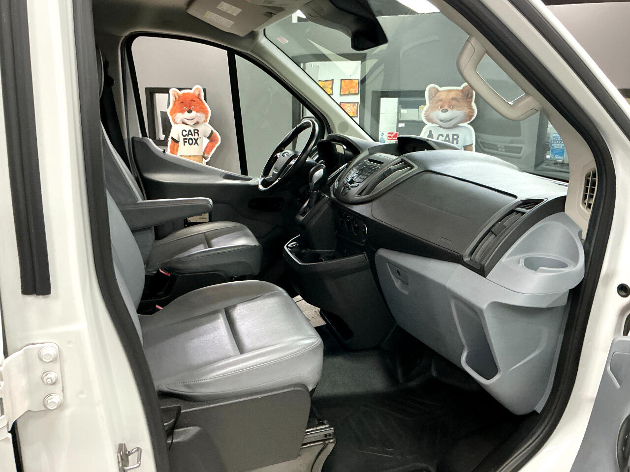 Ford Transit Van T-250 130" Low Rf 9000 GVWR Swing-Out RH Dr 2019