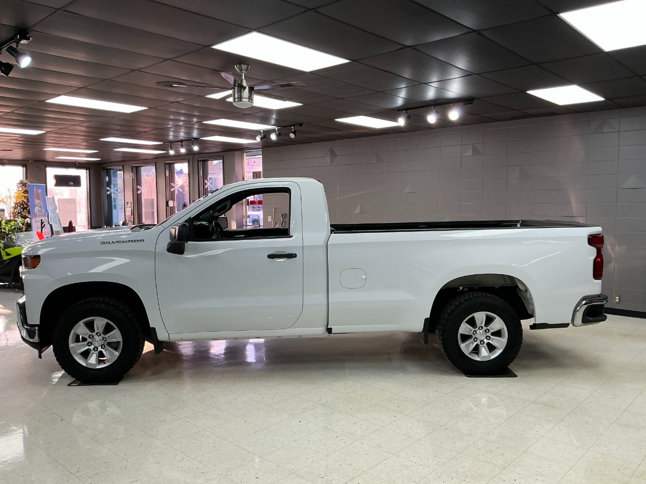 Chevrolet Silverado 1500 2WD Reg Cab 140" Work Truck 2021