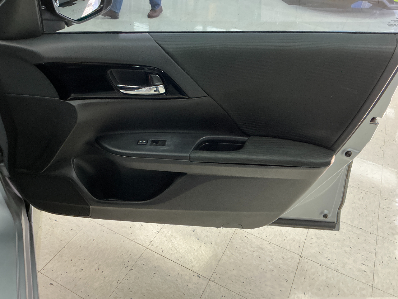 Honda Accord Sedan LX CVT 2017