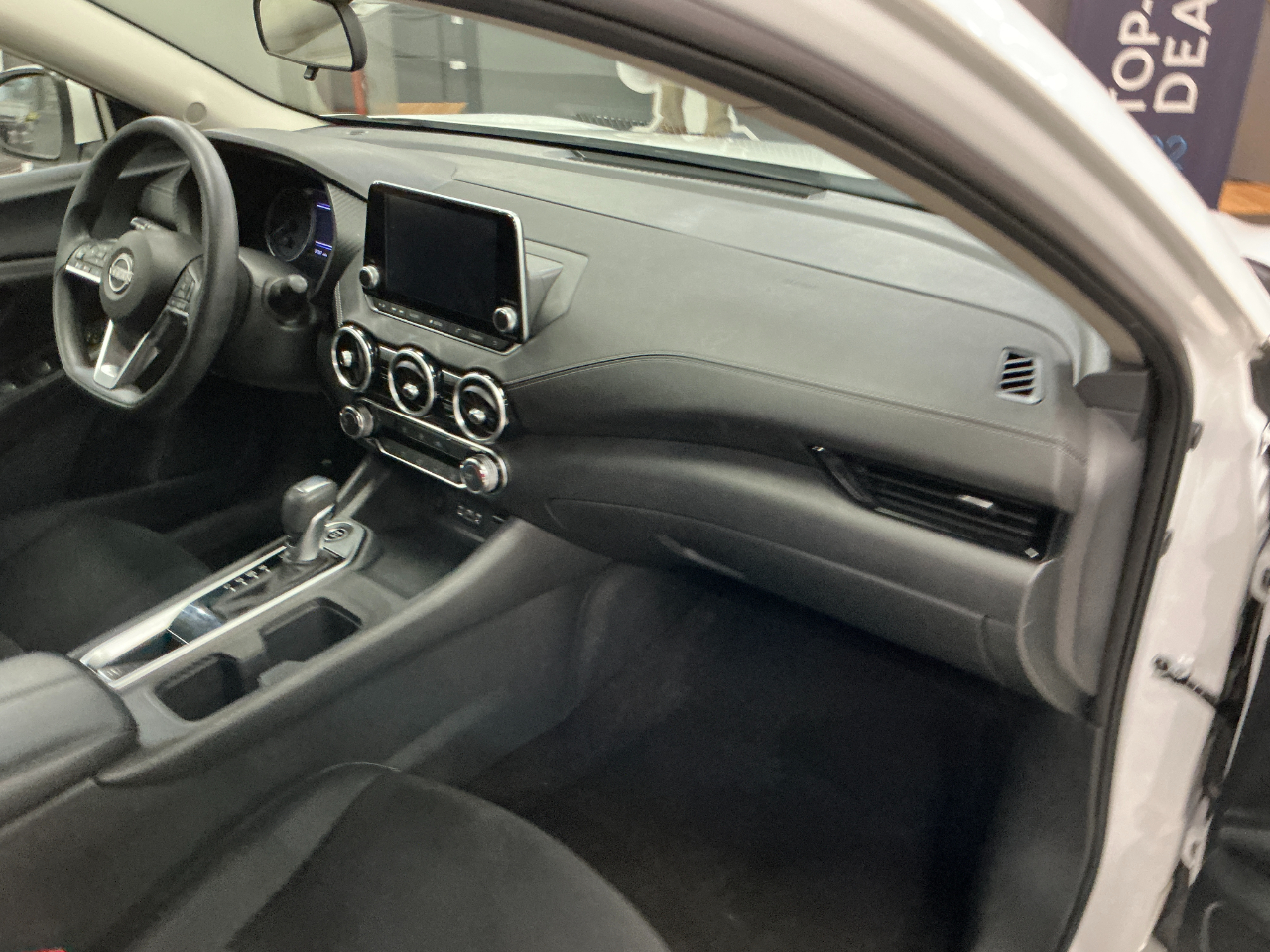 Nissan Sentra SV CVT 2024