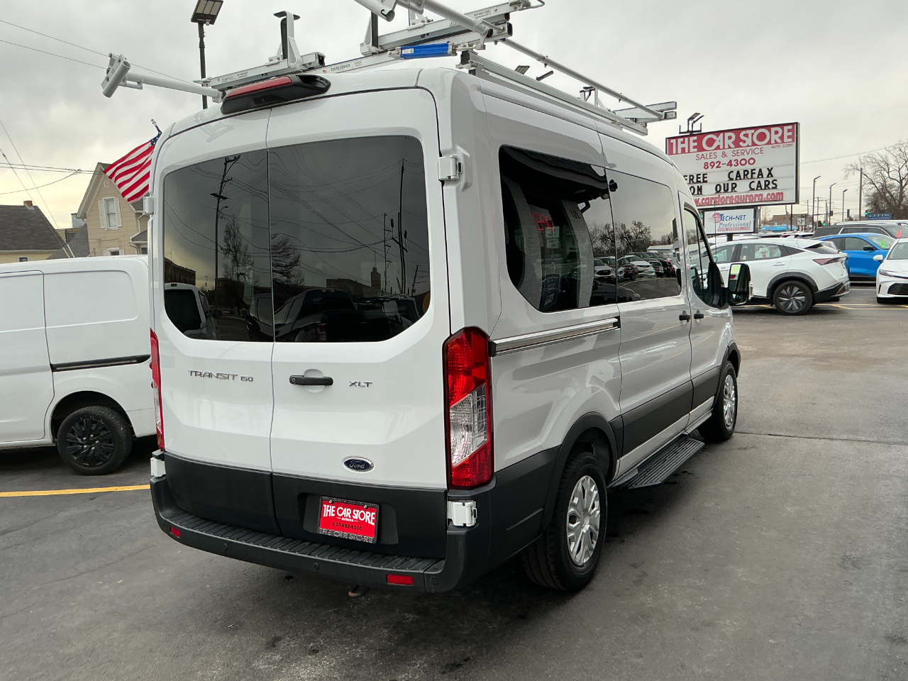 Ford Transit Passenger Wagon T-150 130" Med Roof XLT Sliding RH Dr 2019