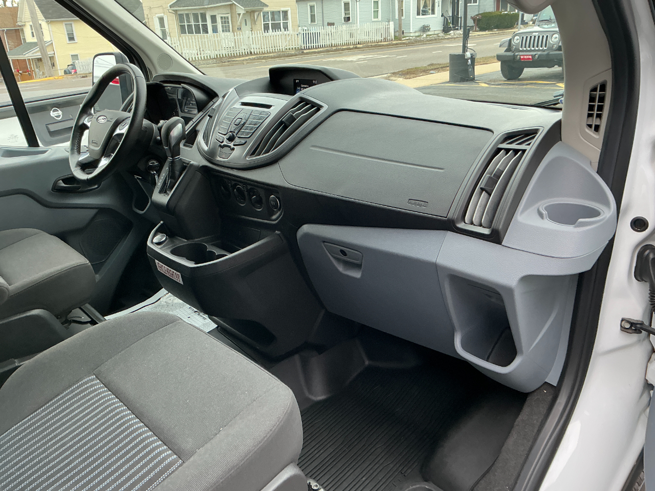 Ford Transit Passenger Wagon T-150 130" Med Roof XLT Sliding RH Dr 2019