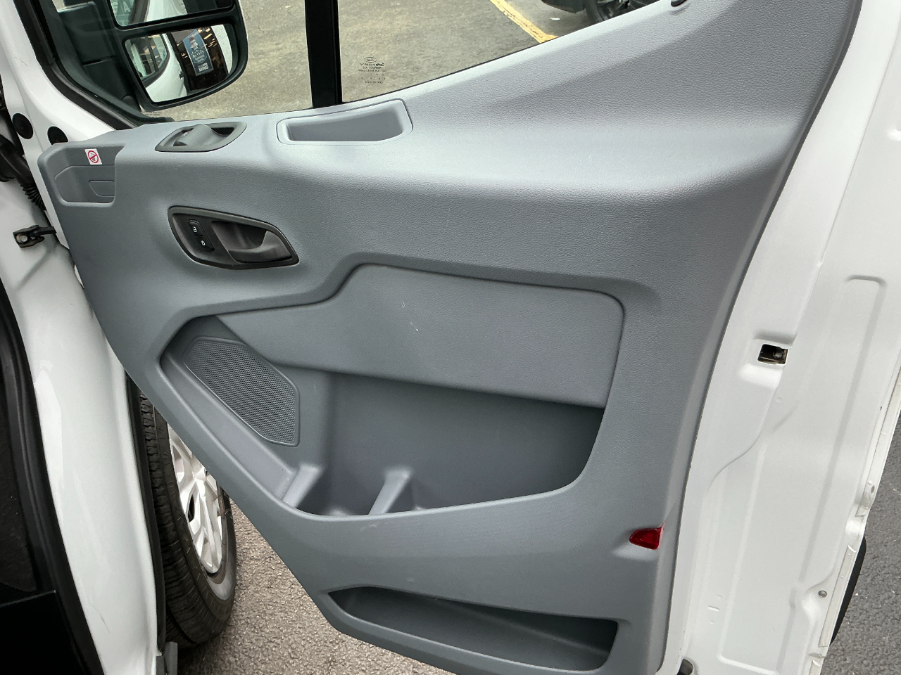 Ford Transit Passenger Wagon T-150 130" Med Roof XLT Sliding RH Dr 2019