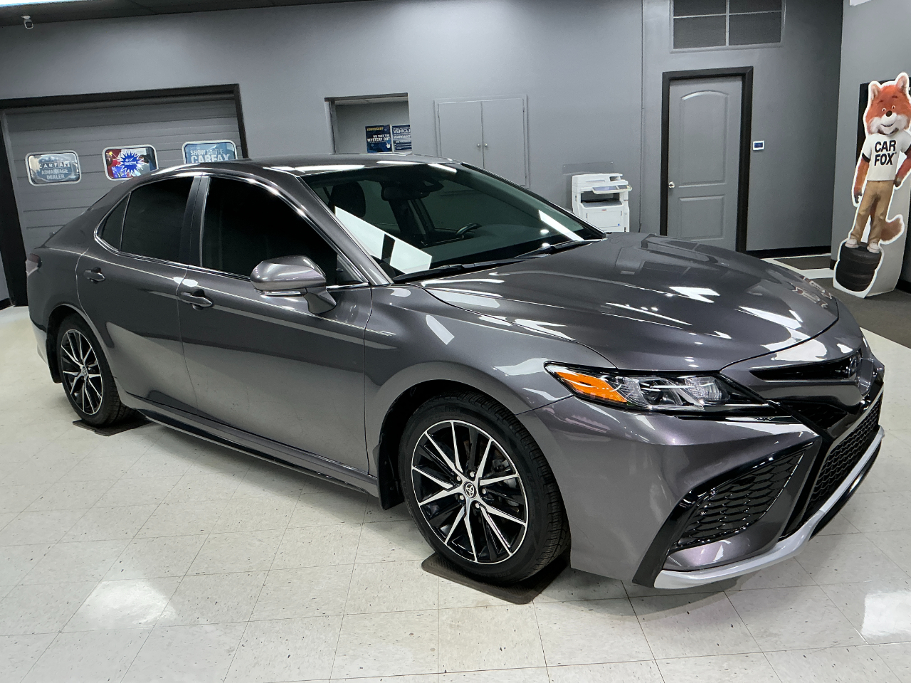 Toyota Camry SE Auto (Natl) 2024