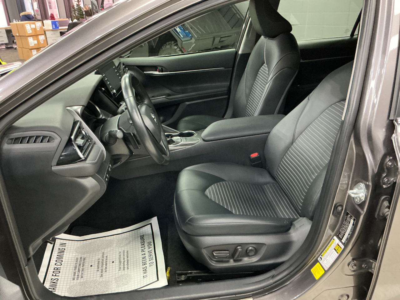 Toyota Camry SE Auto (Natl) 2024