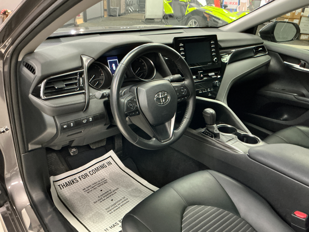 Toyota Camry SE Auto (Natl) 2024