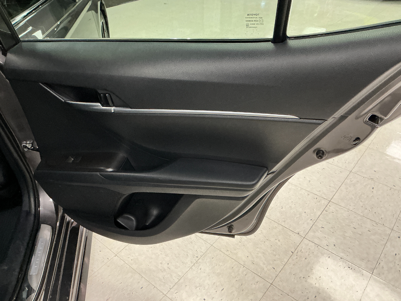 Toyota Camry SE Auto (Natl) 2024