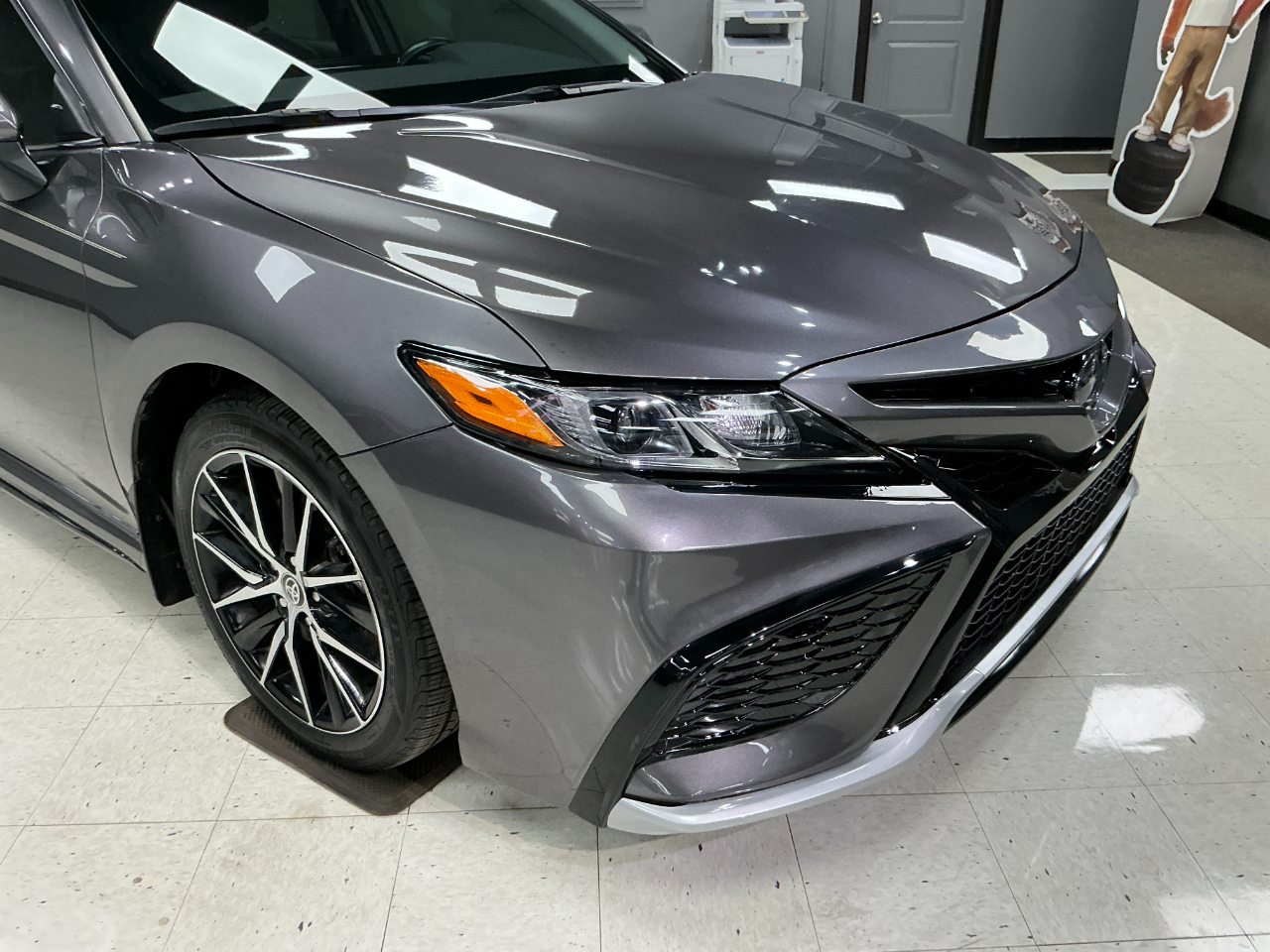 Toyota Camry SE Auto (Natl) 2024