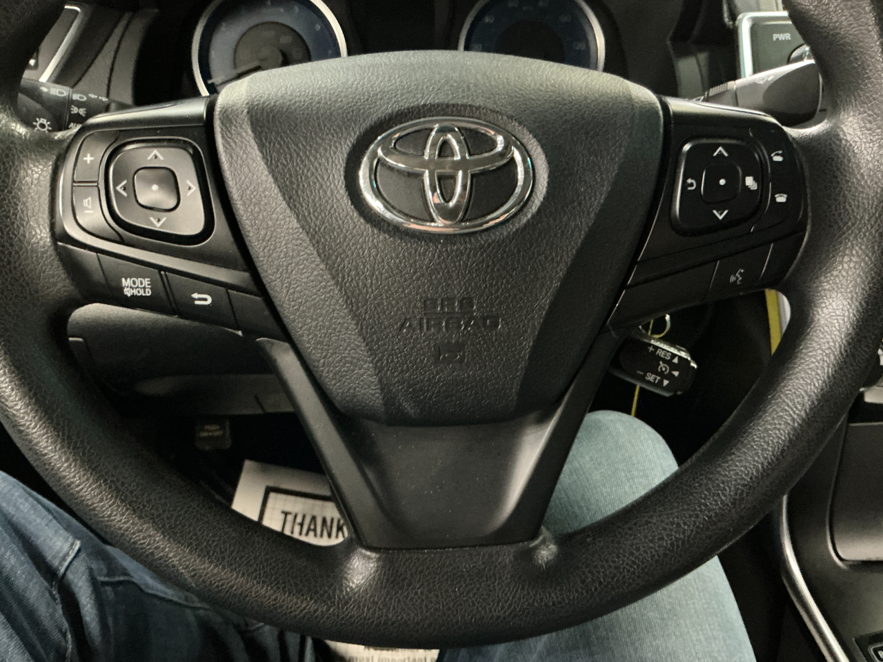 Toyota Camry 4dr Sdn I4 Auto LE (Natl) 2016