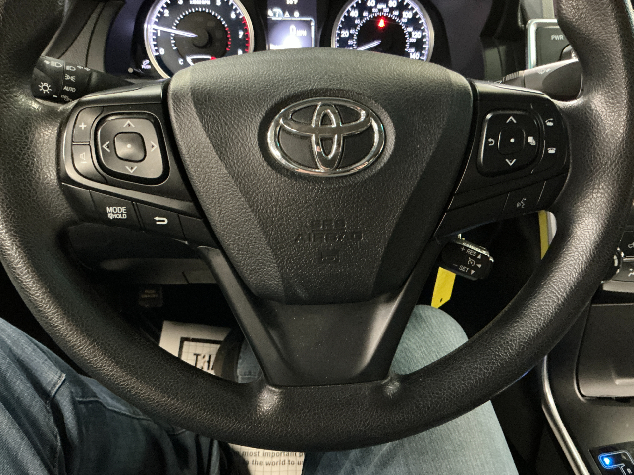 Toyota Camry 4dr Sdn I4 Auto LE (Natl) 2016