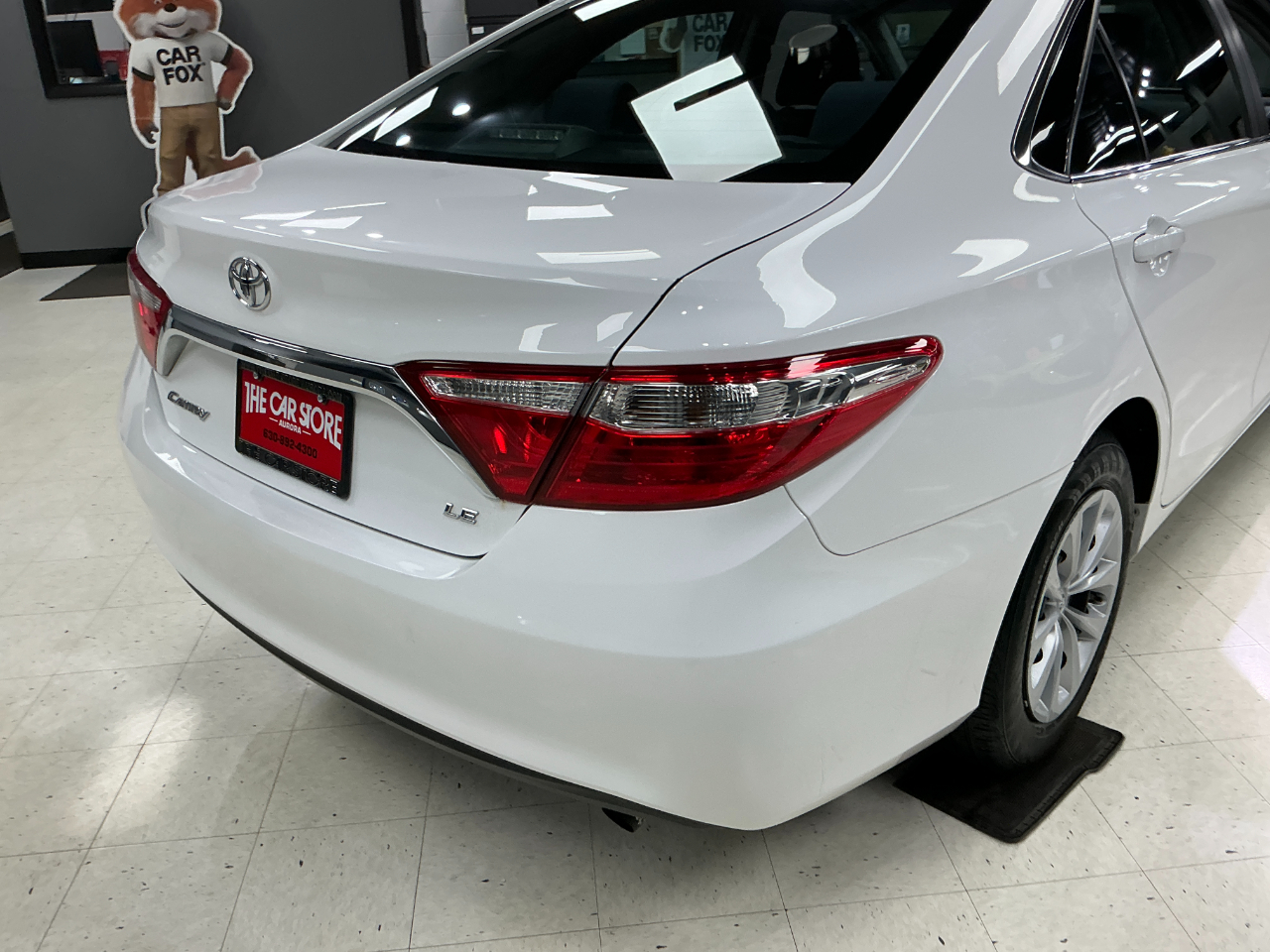 Toyota Camry 4dr Sdn I4 Auto LE (Natl) 2016