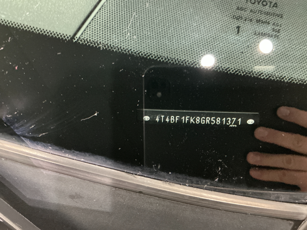 Toyota Camry 4dr Sdn I4 Auto LE (Natl) 2016