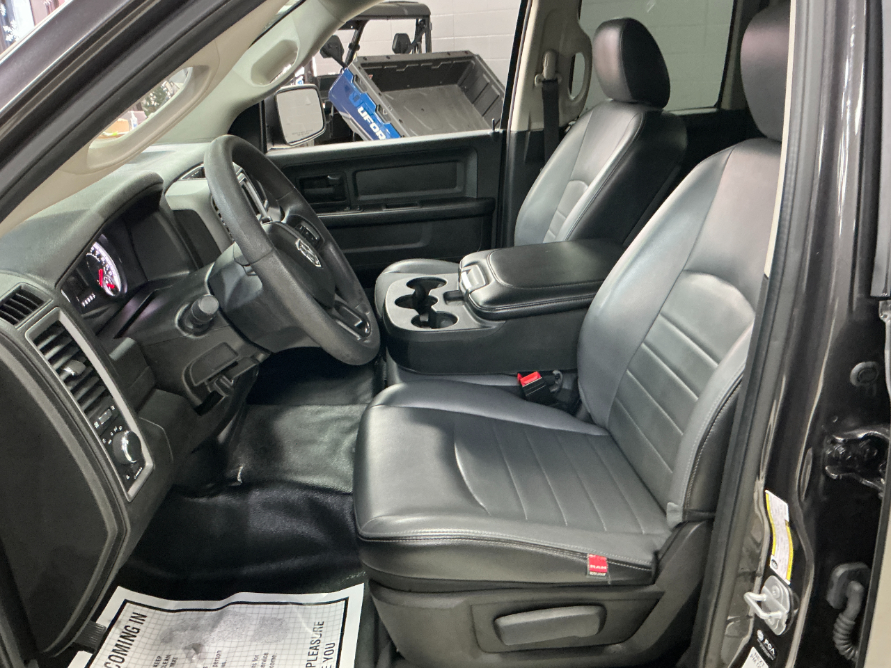 RAM 1500 Classic Tradesman 4x2 Quad Cab 6'4" Box 2022