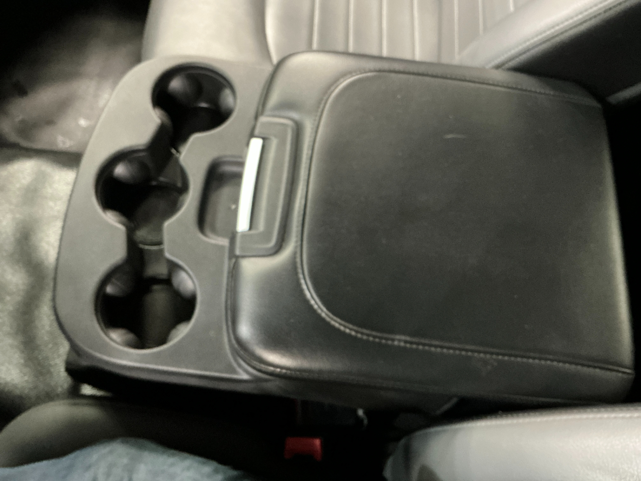 RAM 1500 Classic Tradesman 4x2 Quad Cab 6'4" Box 2022