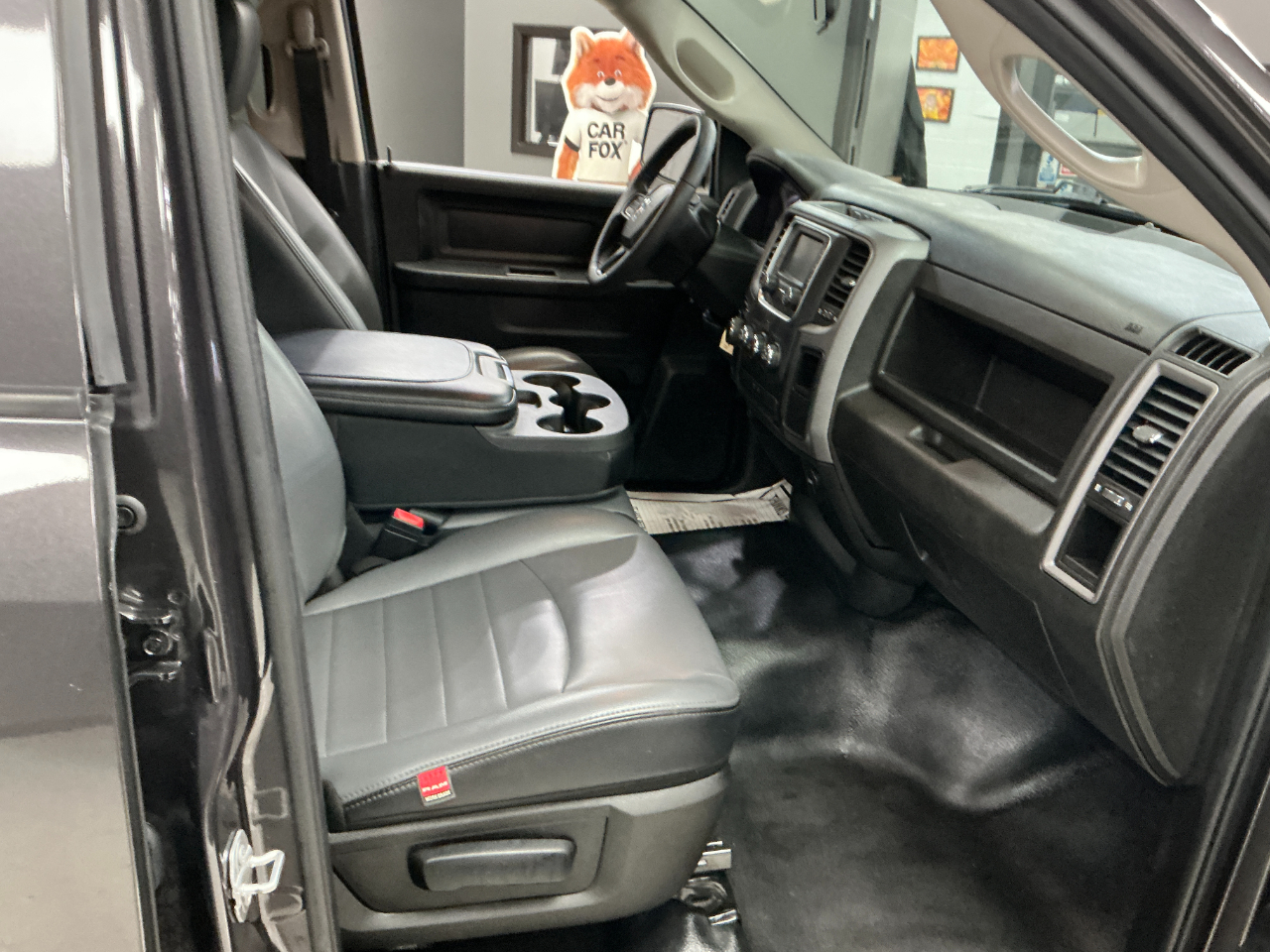 RAM 1500 Classic Tradesman 4x2 Quad Cab 6'4" Box 2022