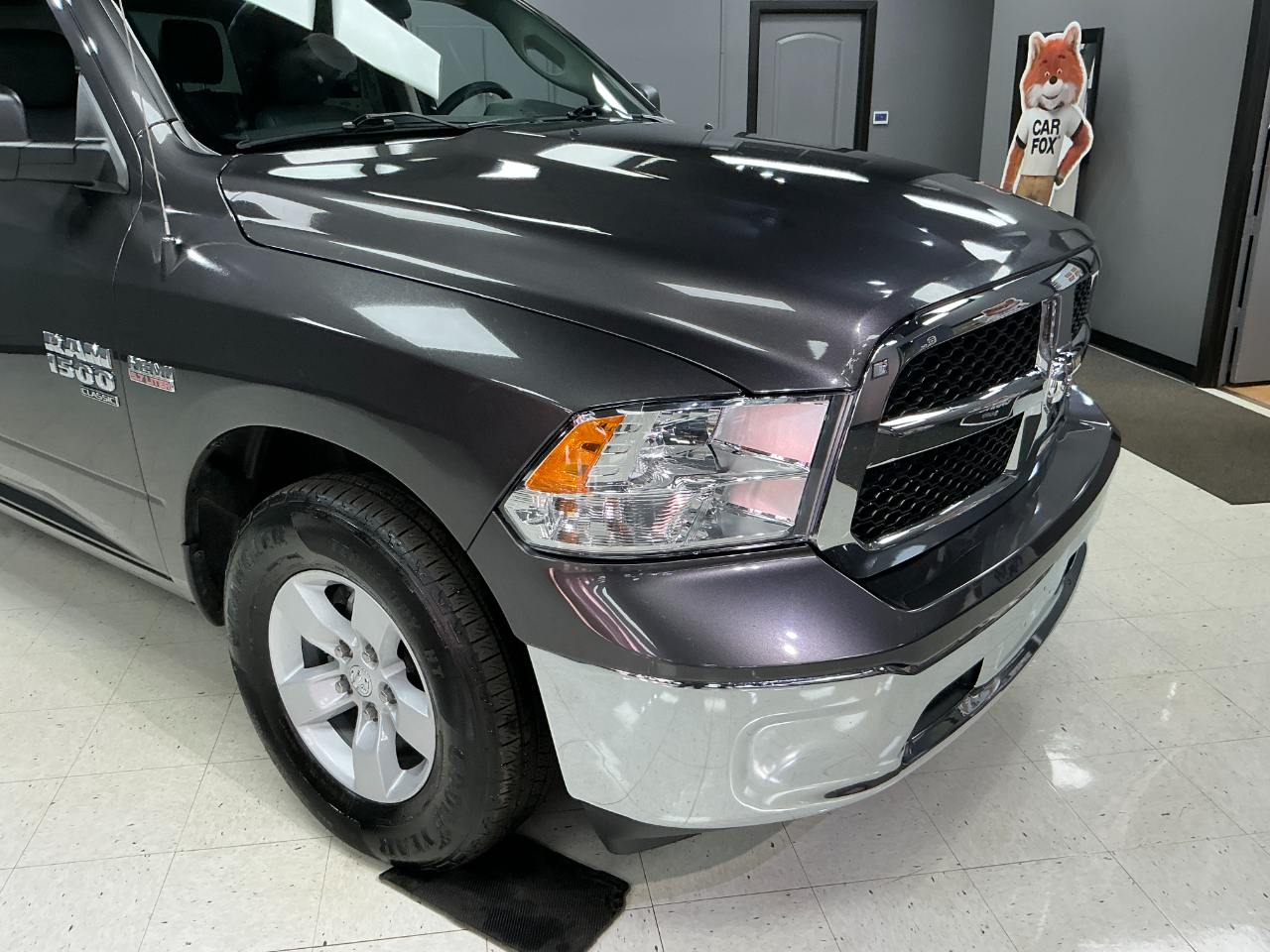 RAM 1500 Classic Tradesman 4x2 Quad Cab 6'4" Box 2022