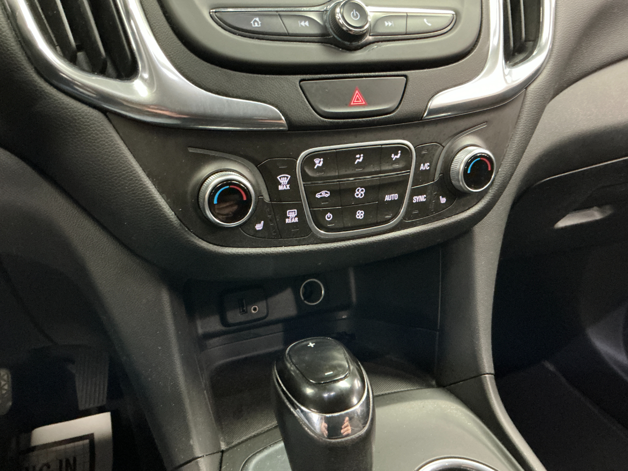 Chevrolet Equinox FWD 4dr LT w/1LT 2018