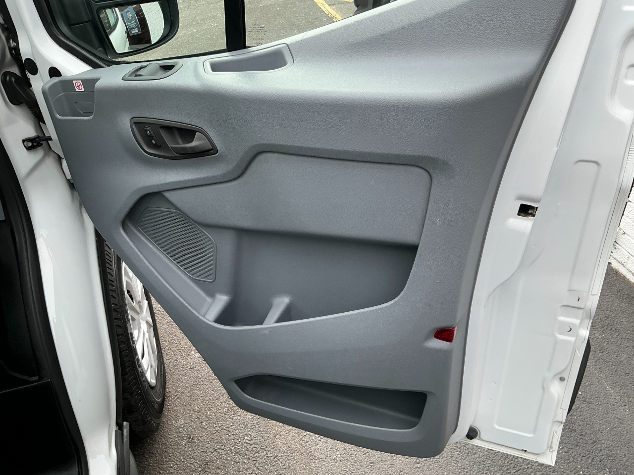 Ford Transit Van T-250 130" Low Rf 9000 GVWR Swing-Out RH Dr 2019