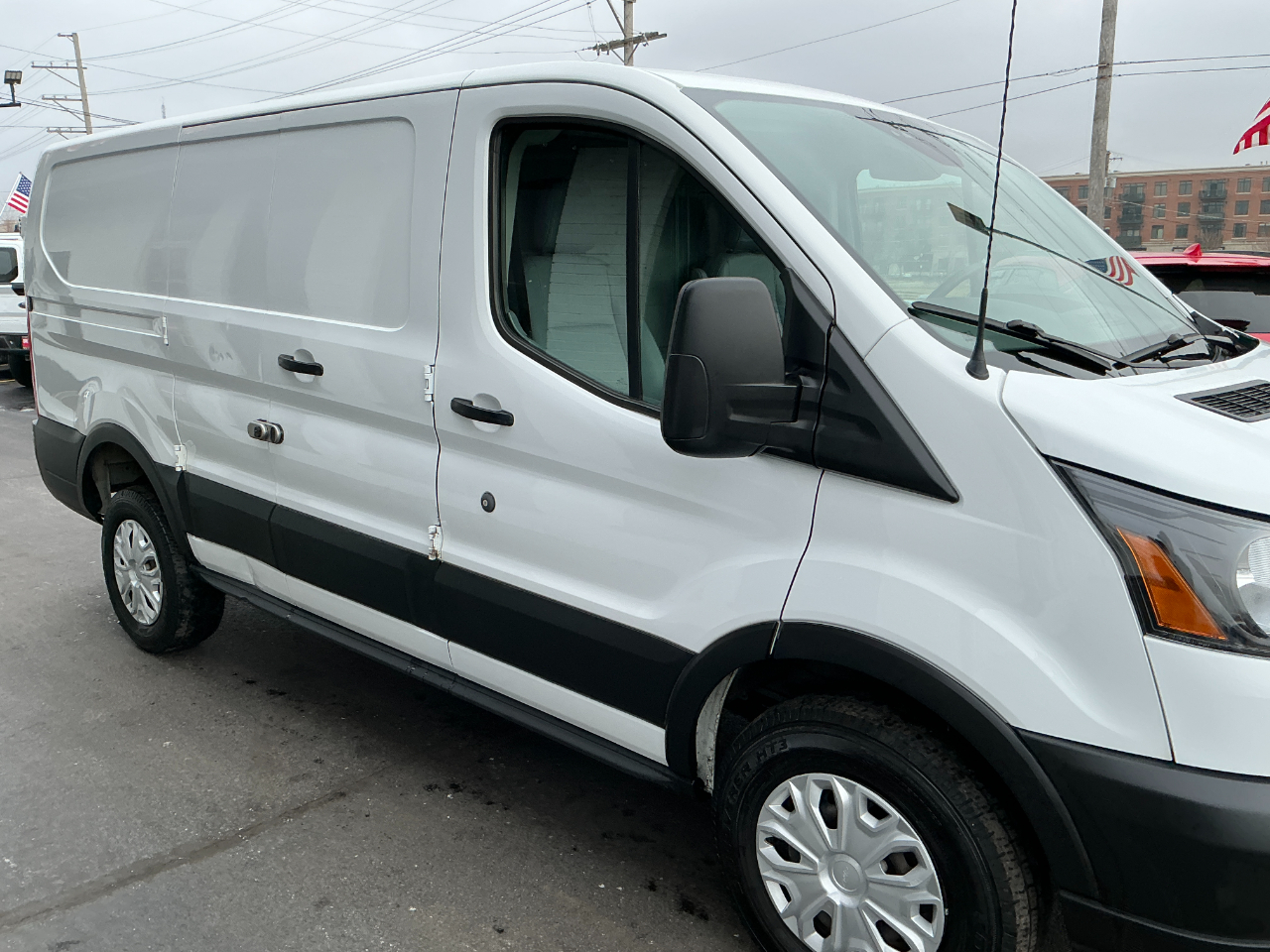 Ford Transit Van T-250 130" Low Rf 9000 GVWR Swing-Out RH Dr 2019