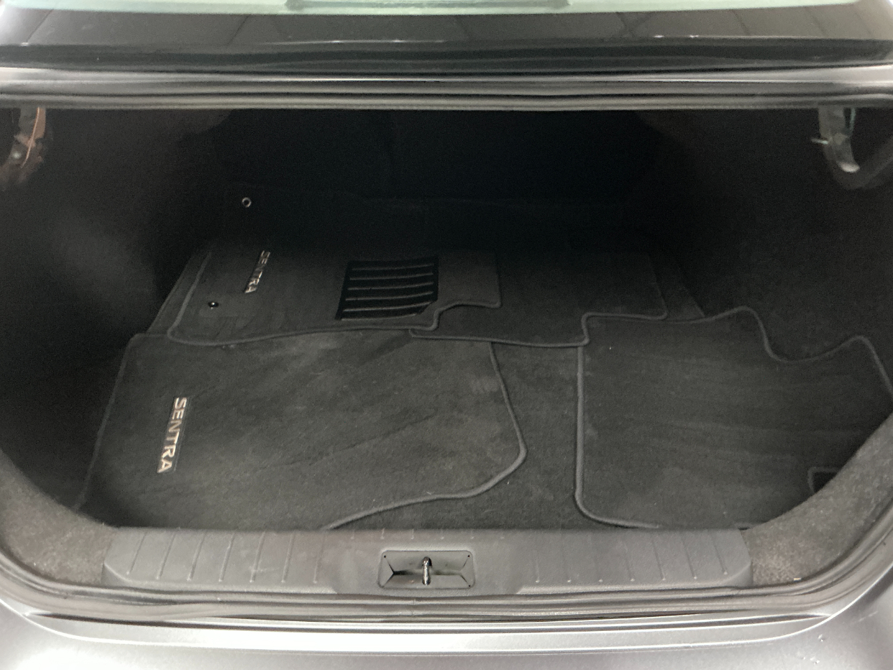 Nissan Sentra SV CVT 2024