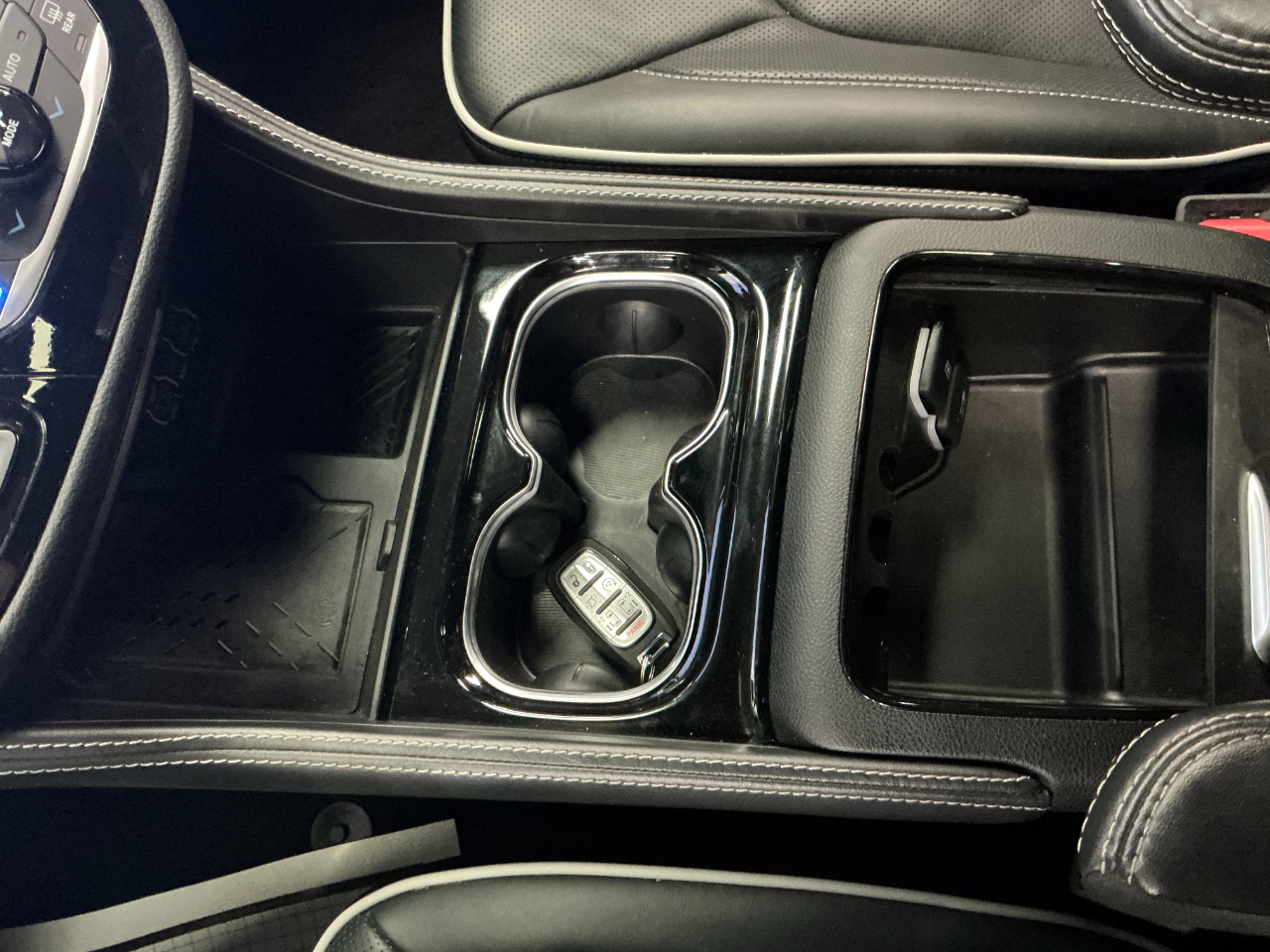 Chrysler Pacifica Limited FWD 2025