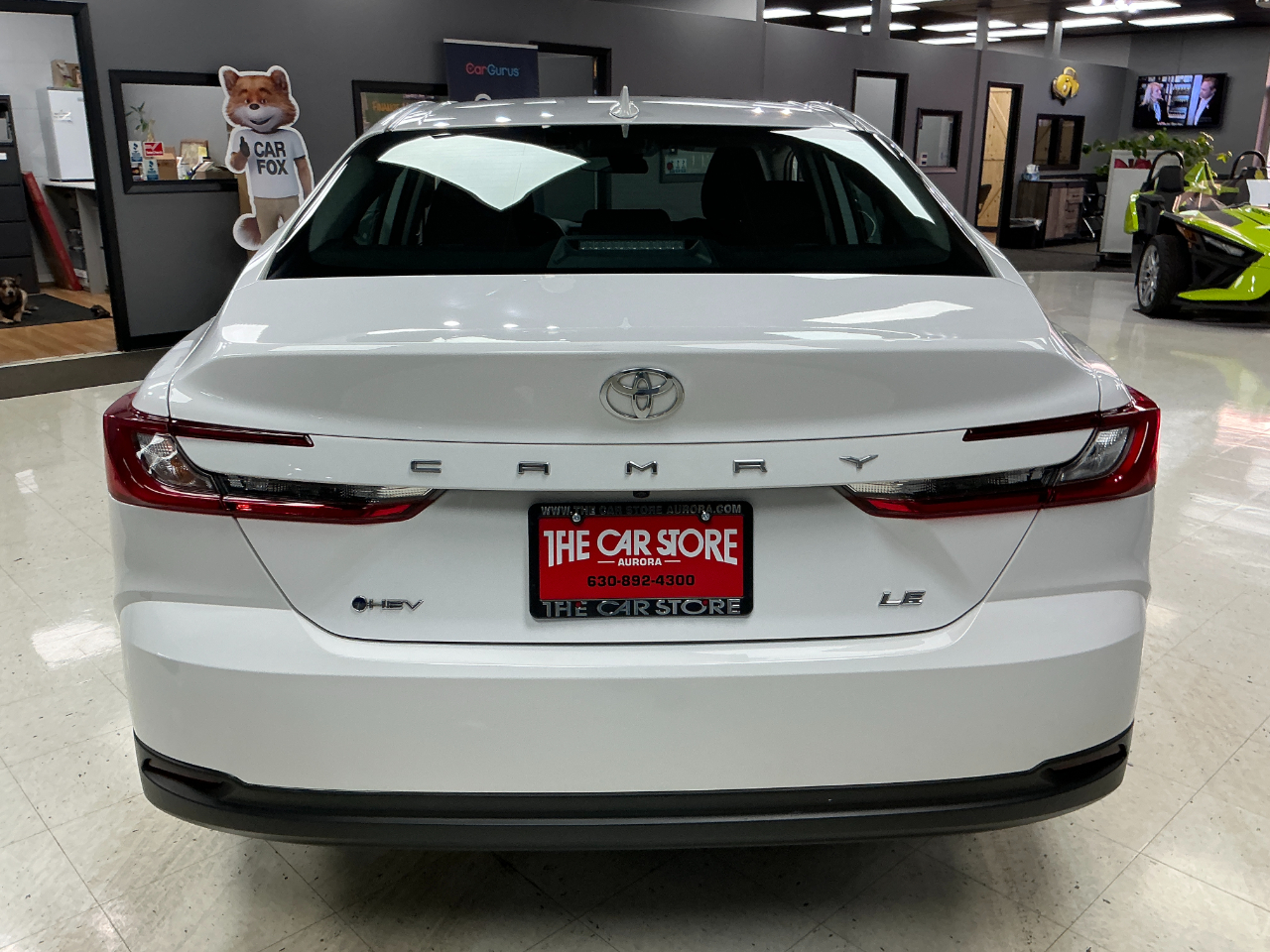 Toyota Camry LE (Natl) 2025