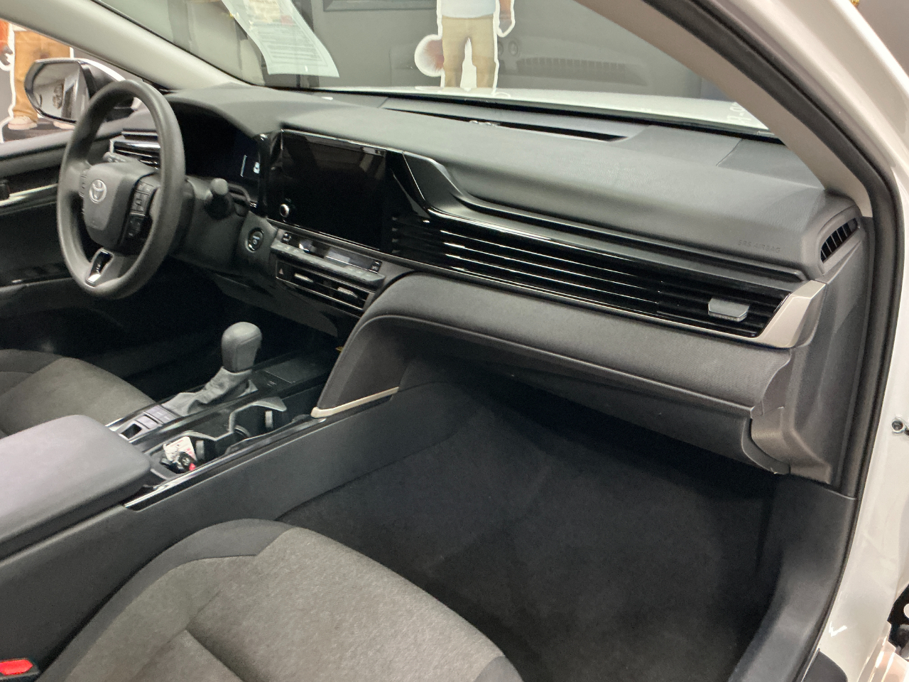 Toyota Camry LE (Natl) 2025