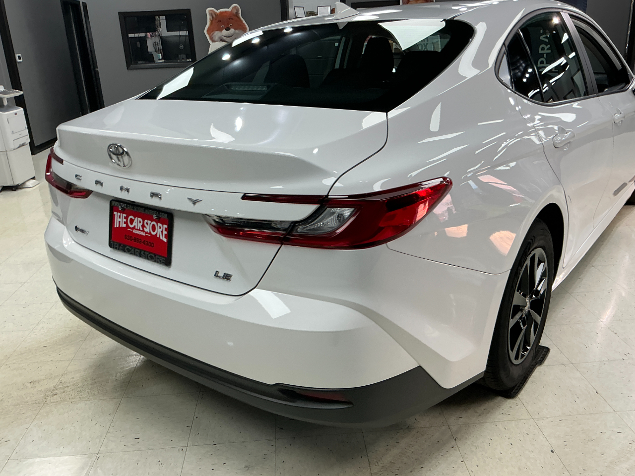 Toyota Camry LE (Natl) 2025