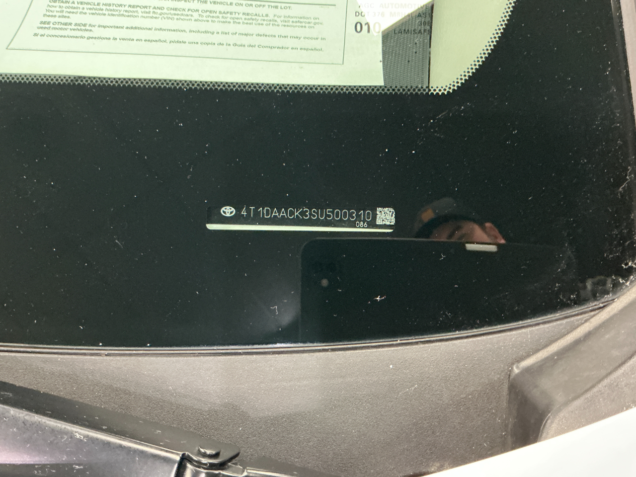 Toyota Camry LE (Natl) 2025