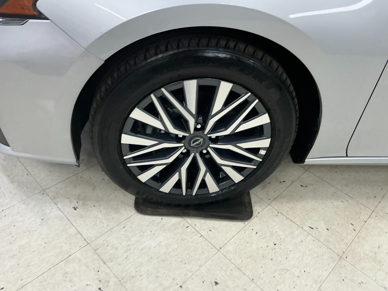 Nissan Altima SV FWD 2025