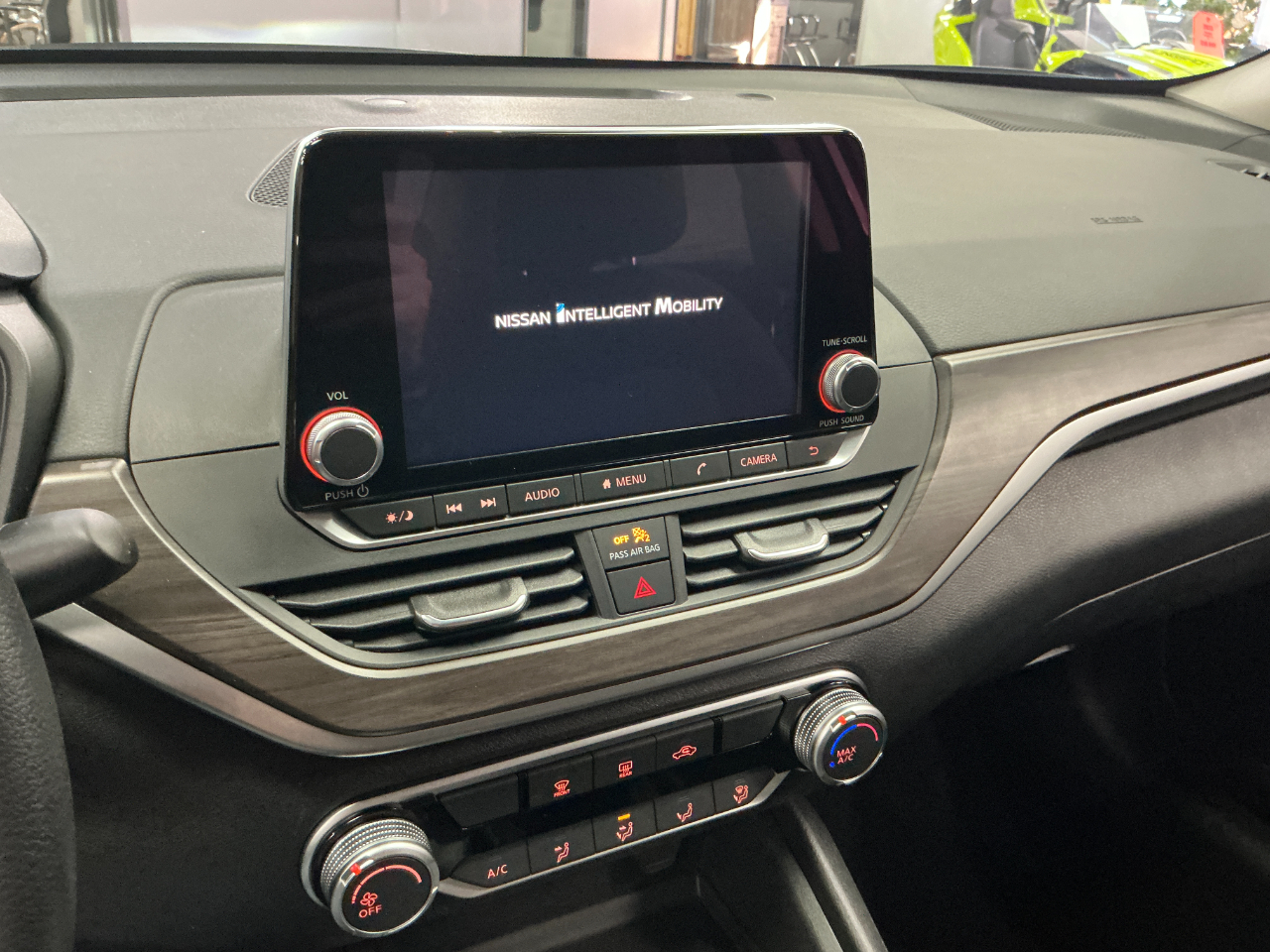 Nissan Altima SV FWD 2025